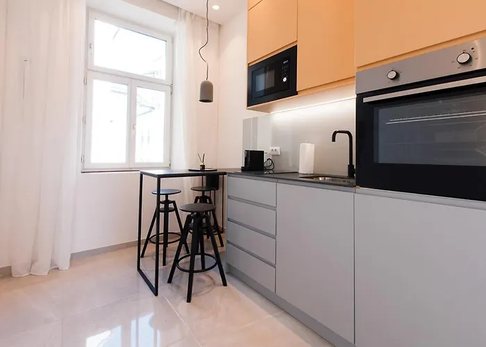 Zeus Design Unique #36 Apartment *