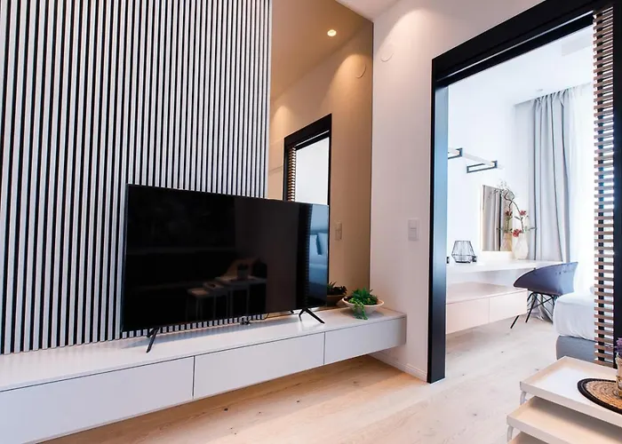 Apartment Zeus Design Unique #36